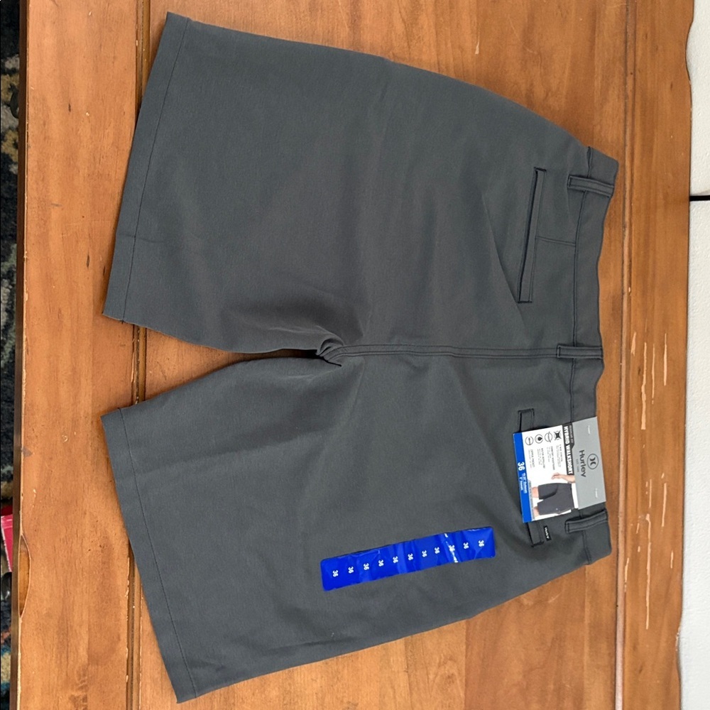 Hurley NWT Charcoal Casual Hybrid Walkshort Size 36 - Picture 8 of 13